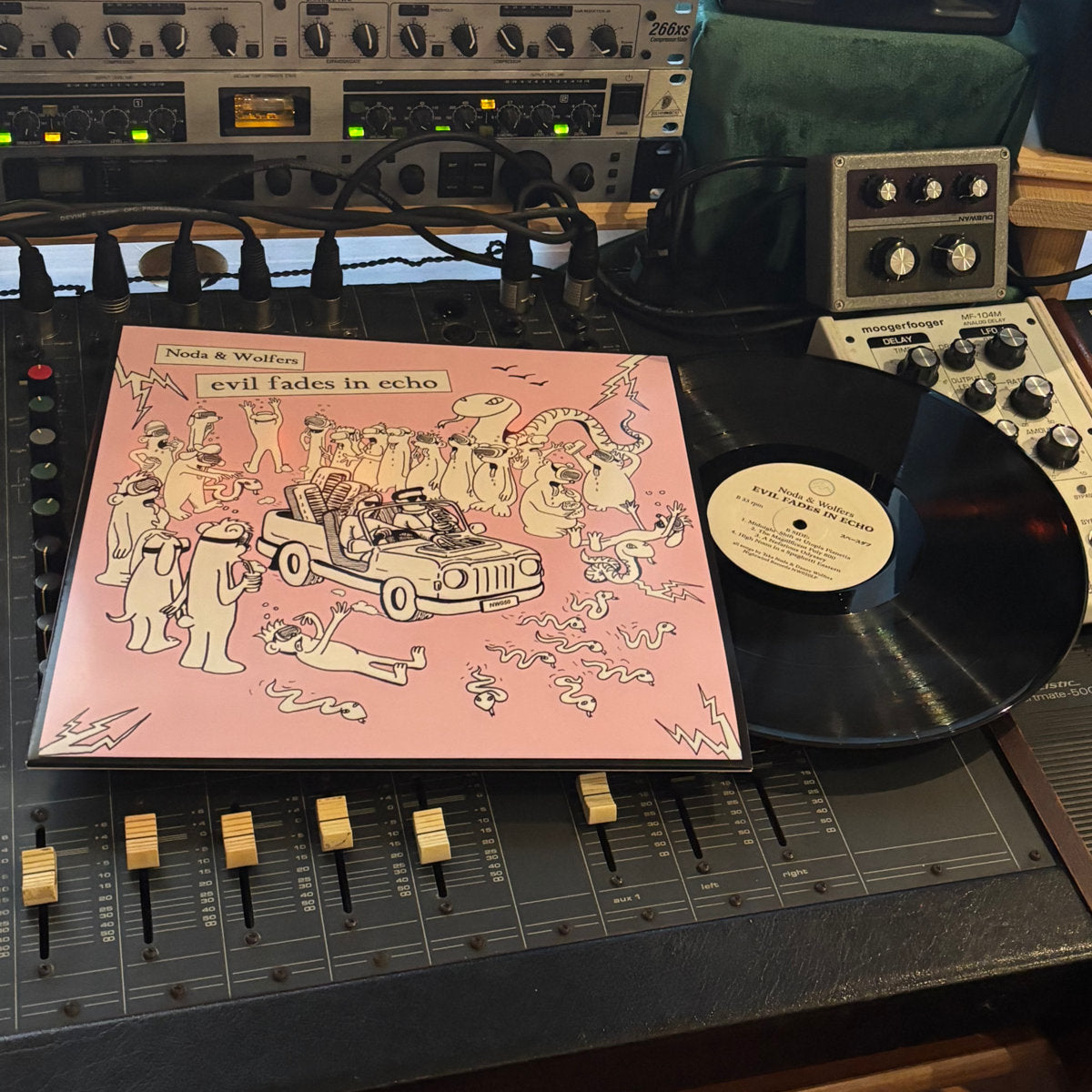 Noda & Wolfers - Evil Fades In Echo LP